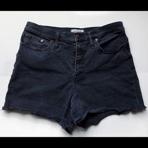 Madewell Summer Shorts in Black